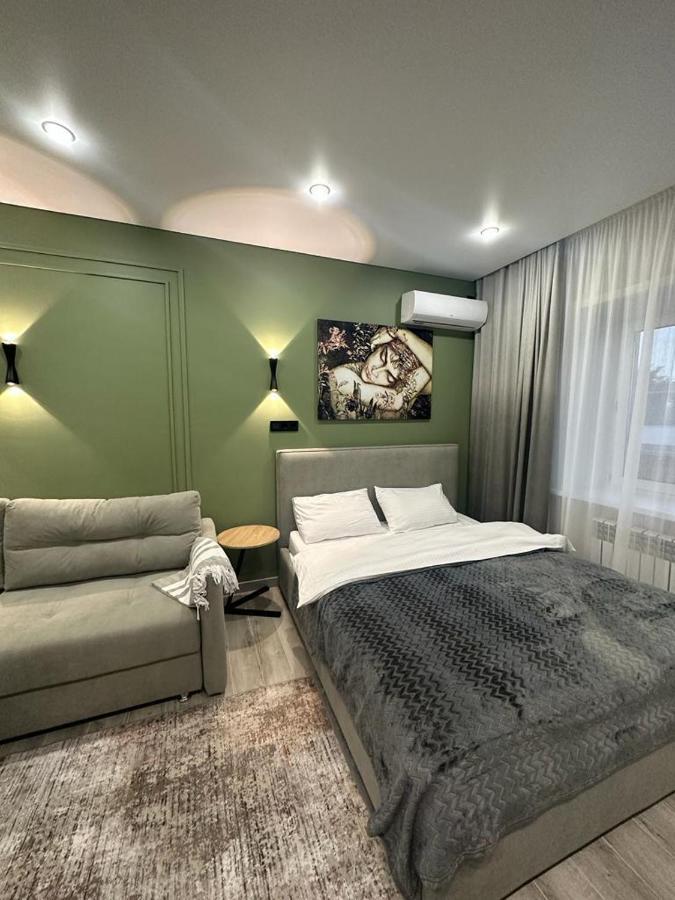 Apartment современная в центре города Kostanay